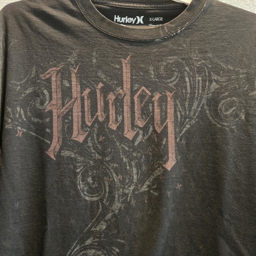 Hurley‎ Graphic T Shirt Mens XL Black Gothic Logo Streetwear Skate Surf,